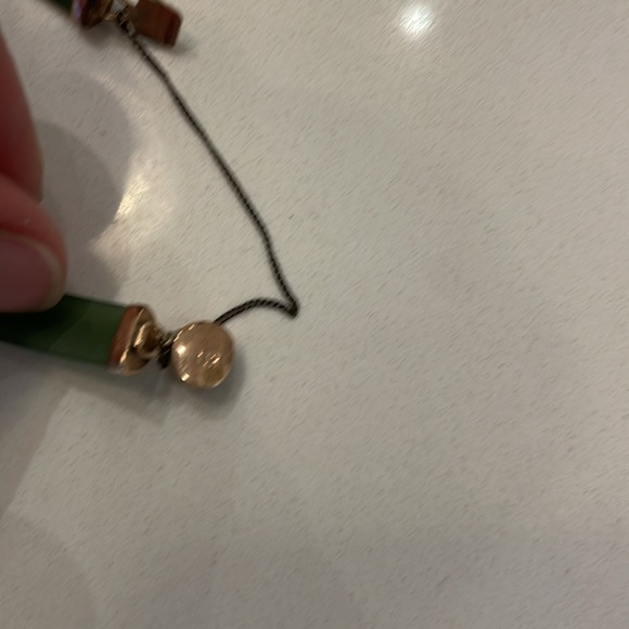 Genuine antique jade bracelet. From Vietnam and over 50 years old. 14ksolid gold - Picture 3 of 6